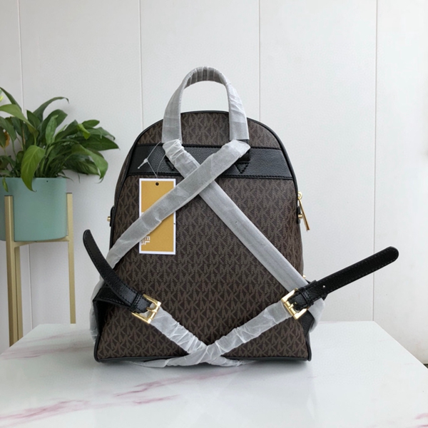 マイケルコースバッグ側面デザイン